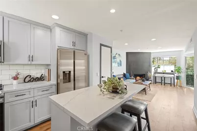 707 W 4th #8, Long Beach, CA 90802 - Photo 5