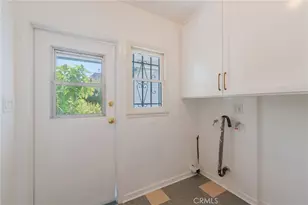 1964 Palmerston, Los Angeles, CA 90027 - Photo 37