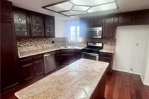 201 S Brookside Ct, Anaheim, CA 92808 - Photo 5