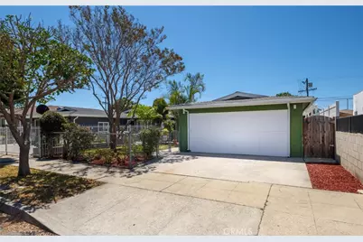 1014 E O, Wilmington, CA 90744 - Photo 3