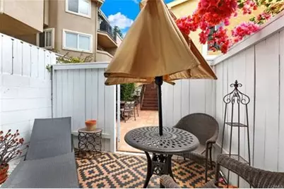 834 832 15th, Hermosa Beach, CA 90254 - Photo 11