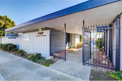 739 W 9th Street, San Pedro, CA 90731 - Photo 3
