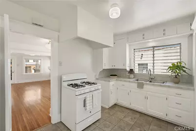 1157 W 13th Street, San Pedro, CA 90731 - Photo 11