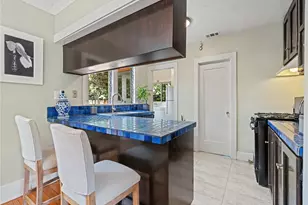 1815 N Michigan Ave, Pasadena, CA 91104 - Photo 11