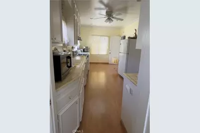 909 S Cochran, Los Angeles, CA 90036 - Photo 15