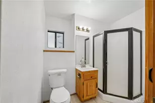 23840 Zuger Dr, Crestline, CA 92325 - Photo 25