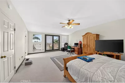 1051 9th Street, Hermosa Beach, CA 90254 - Photo 23