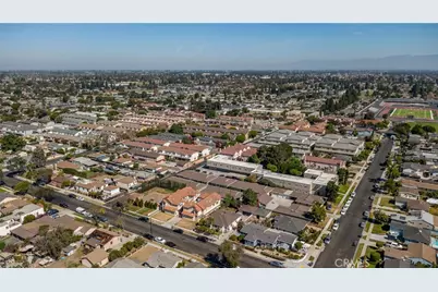 11945 209th, Lakewood, CA 90715 - Photo 33