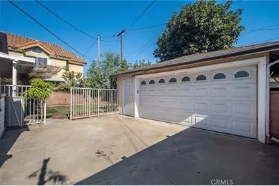 11945 209th, Lakewood, CA 90715 - Photo 31