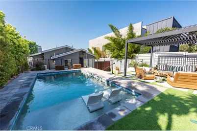 1029 Avenue A, Redondo Beach, CA 90277 - Photo 1