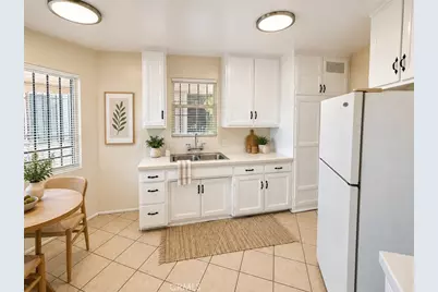 10203 England Avenue, Inglewood, CA 90303 - Photo 7