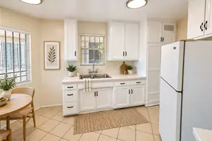10203 England Ave, Inglewood, CA 90303 - Photo 7