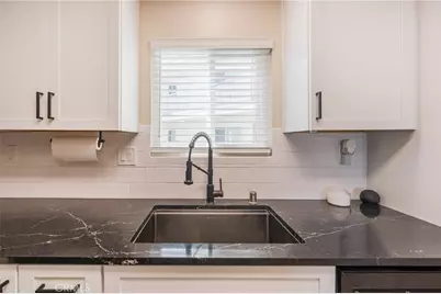 1108 Camino Real #407, Redondo Beach, CA 90277 - Photo 7
