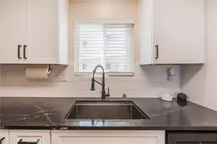 1108 Camino Real, Redondo Beach, CA 90277 - Photo 7