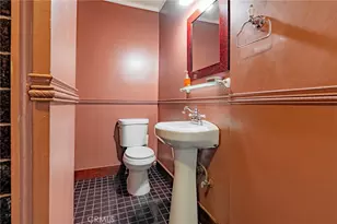 1900 Taft, Los Angeles, CA 90068 - Photo 31