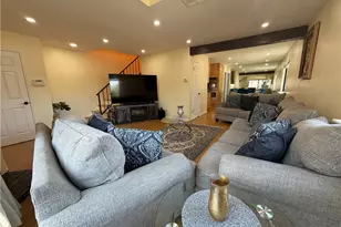19231 Sherman Way, Los Angeles, CA 91335 - Photo 3