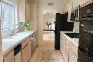 2205 S Bentley Ave, Los Angeles, CA 90064 - Photo 17
