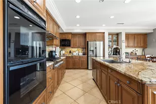 26732 Golden Cup Ct, Murrieta, CA 92562 - Photo 11