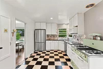 1100 E Whiting Avenue, Fullerton, CA 92831 - Photo 33