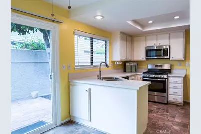 929 Thistlegate, Oak Park, CA 91377 - Photo 13