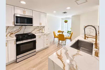 437 E Palm Avenue #207, Burbank, CA 91501 - Photo 5