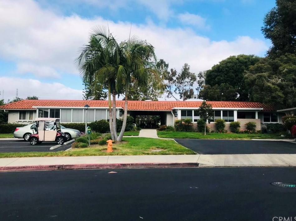 3275 San Amadeo, Laguna Beach CA  92637-2950 exterior
