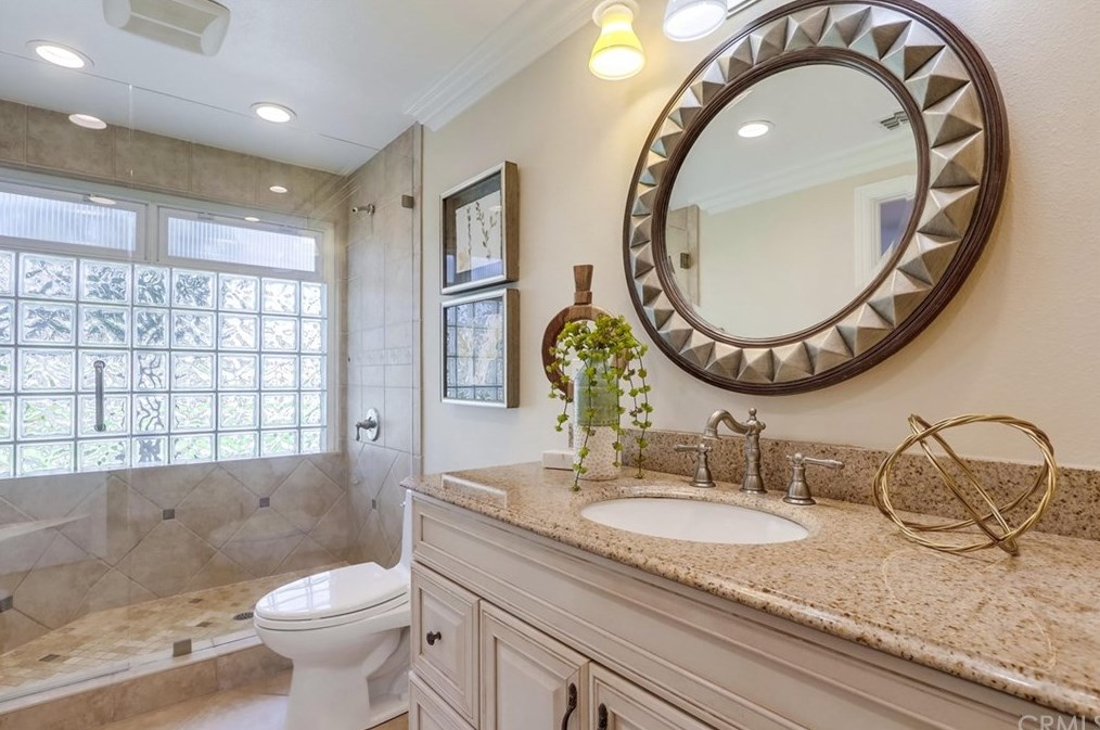 31152 Flying Cloud Dr, Laguna Beach CA  92677-2715 exterior