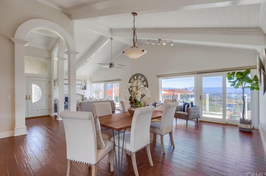 31152 Flying Cloud Dr, Laguna Beach CA  92677-2715 exterior