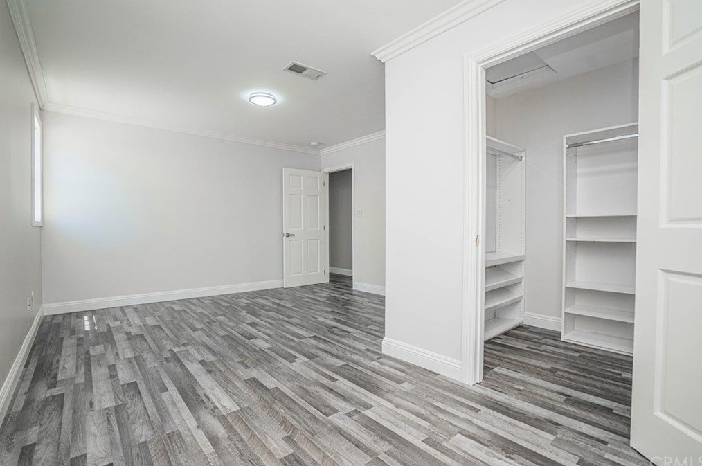 8210 Alverstone Ave, Los Angeles CA  90045-2855 exterior