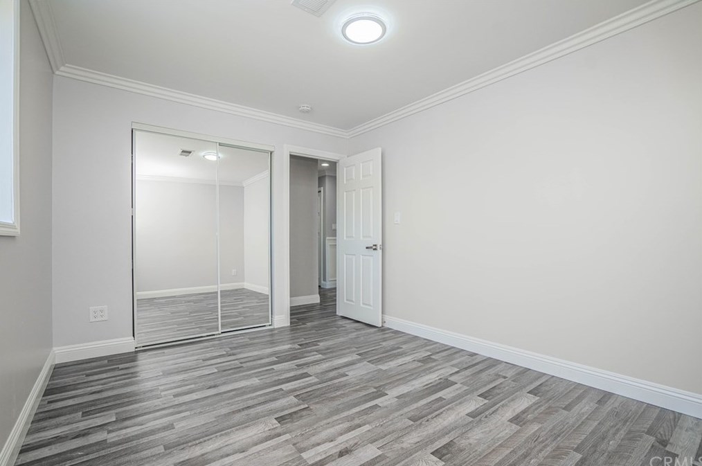 8210 Alverstone Ave, Los Angeles CA  90045-2855 exterior
