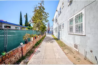 1308 S Van Ness Avenue, Los Angeles, CA 90019 - Photo 39