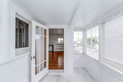 1308 S Van Ness Avenue, Los Angeles, CA 90019 - Photo 11