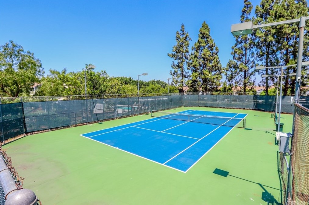 55 Bramble Ln, Laguna Beach CA  92656-2930 exterior