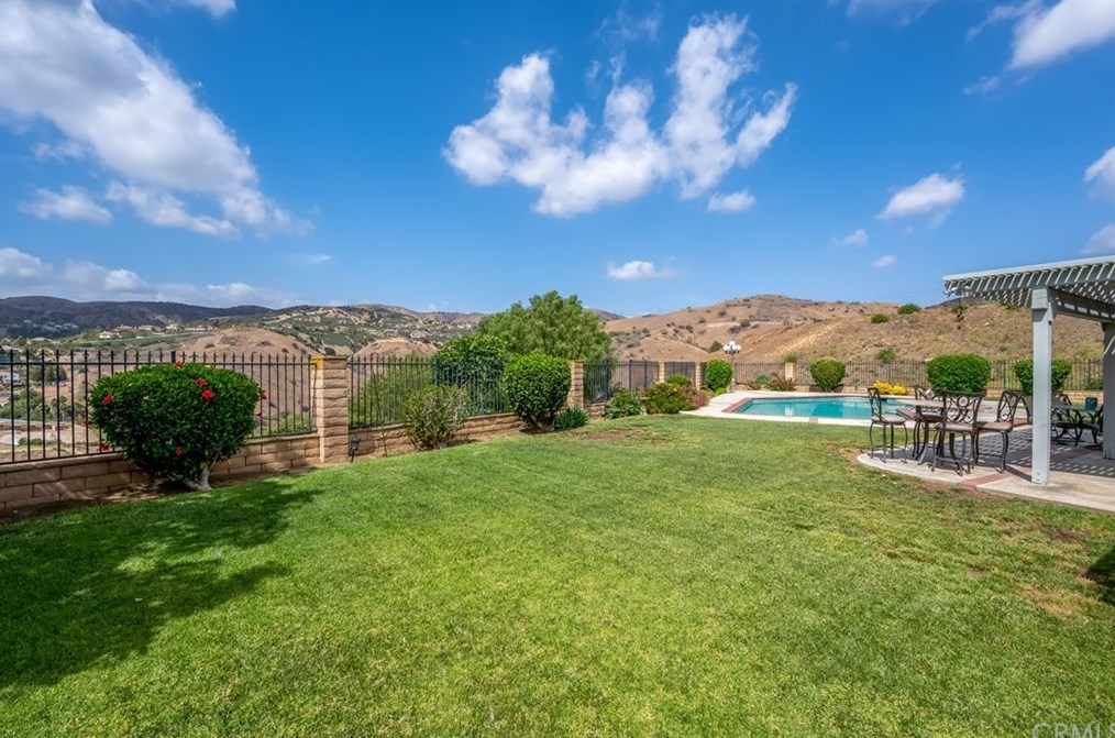 4540 Dorinda Rd, Yorba Linda CA 92887-1800 exterior