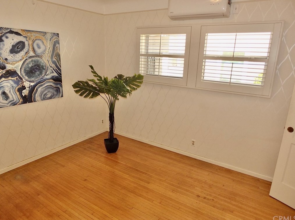 2610 Kansas Ave, South Gate CA 90280-4021 exterior