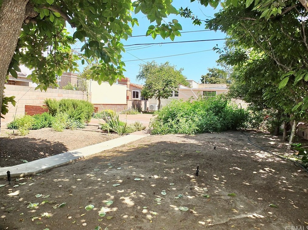 2610 Kansas Ave, South Gate CA 90280-4021 exterior