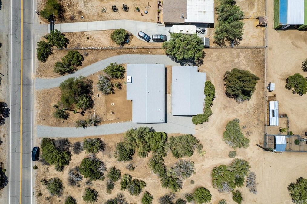 11574 Juniper Ave, Morongo Valley, CA 92256
