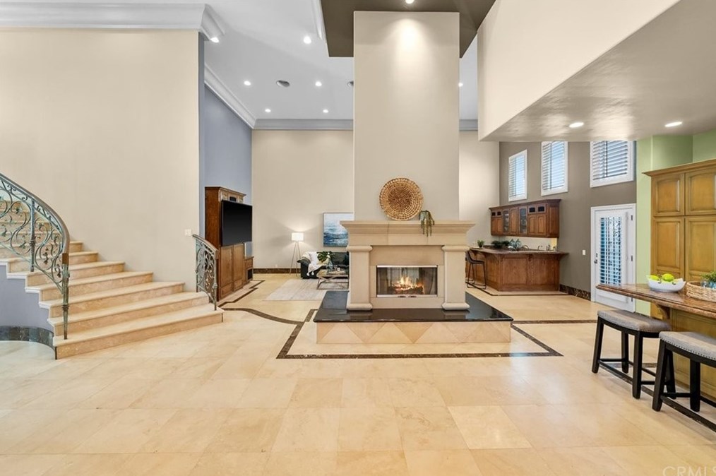 1219 Maple Ave, El Segundo CA  90245-3259 exterior