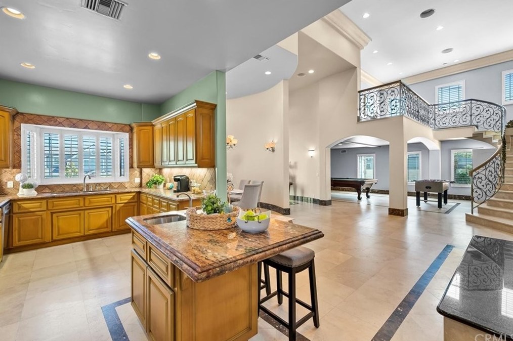 1219 Maple Ave, El Segundo CA  90245-3259 exterior