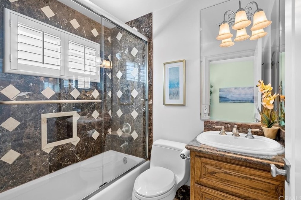 1219 Maple Ave, El Segundo CA  90245-3259 exterior