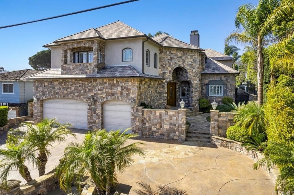 1219 Maple Ave, El Segundo CA  90245-3259 exterior