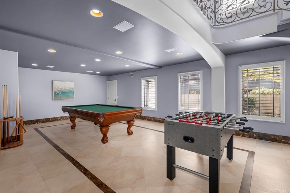 1219 Maple Ave, El Segundo CA  90245-3259 exterior