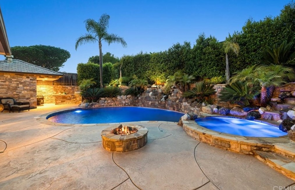 1219 Maple Ave, El Segundo CA  90245-3259 exterior