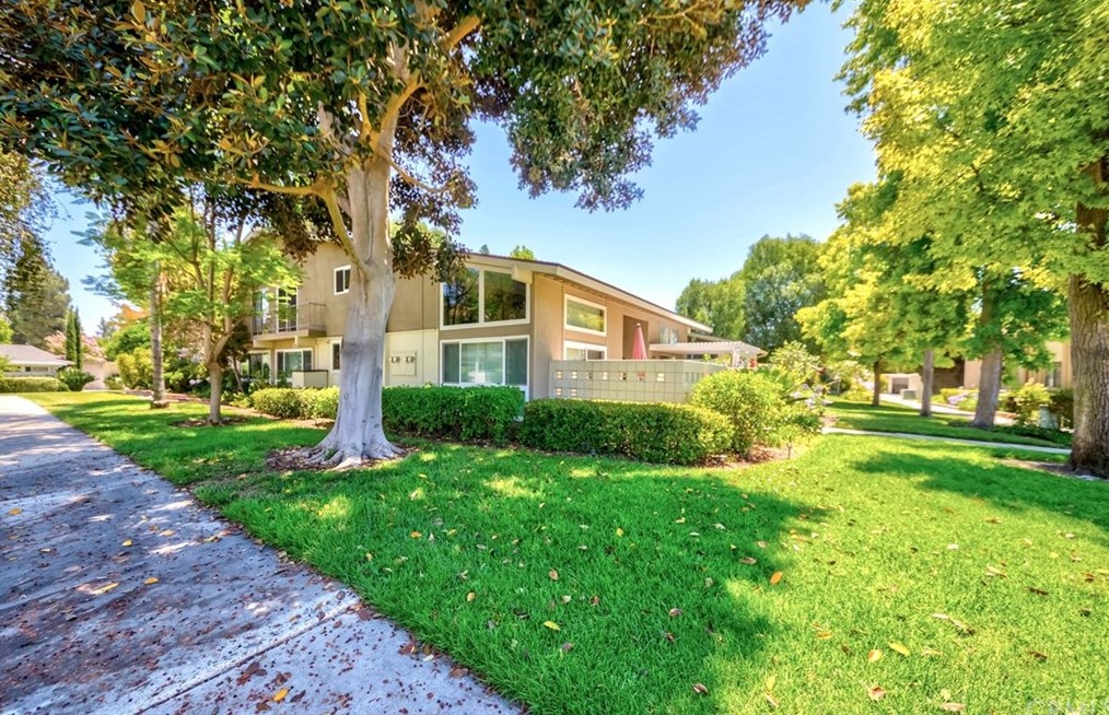 62 Calle Cadiz, Laguna Beach CA  92637-8504 exterior