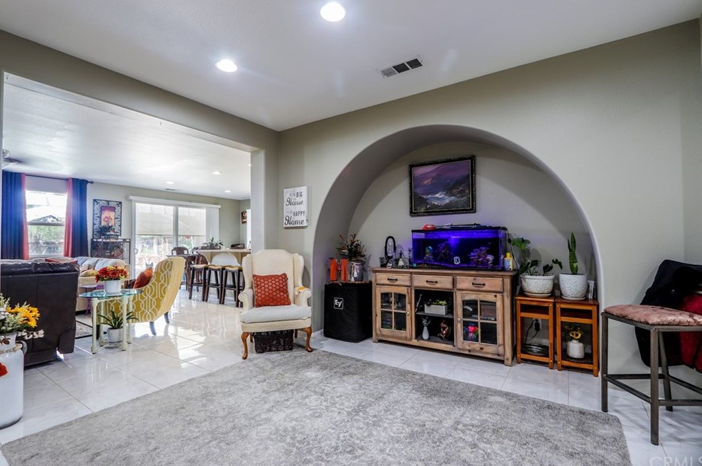 14685 Shady Valley Way, Moreno Valley CA  92555-5736 exterior