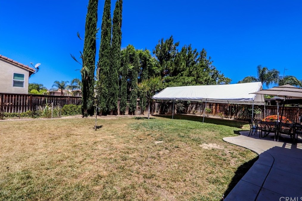 14685 Shady Valley Way, Moreno Valley CA  92555-5736 exterior