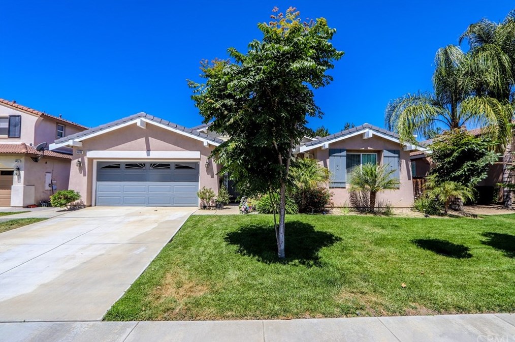 14685 Shady Valley Way, Moreno Valley CA  92555-5736 exterior