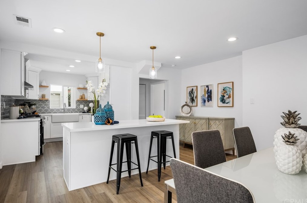 5415 Chesley Ave, Los Angeles CA  90043-2422 exterior