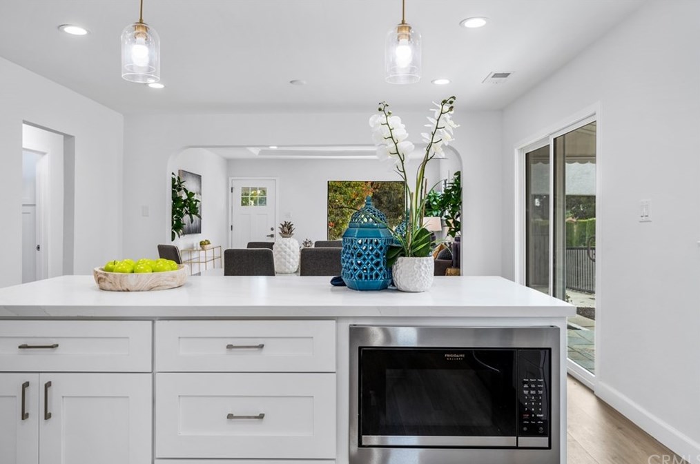 5415 Chesley Ave, Los Angeles CA  90043-2422 exterior
