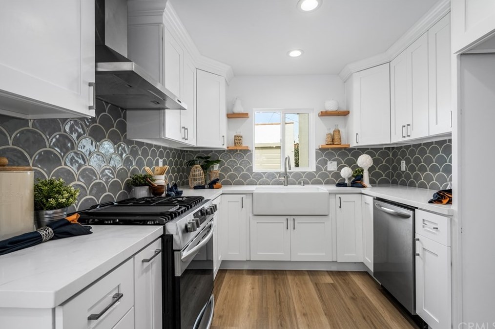 5415 Chesley Ave, Los Angeles CA  90043-2422 exterior
